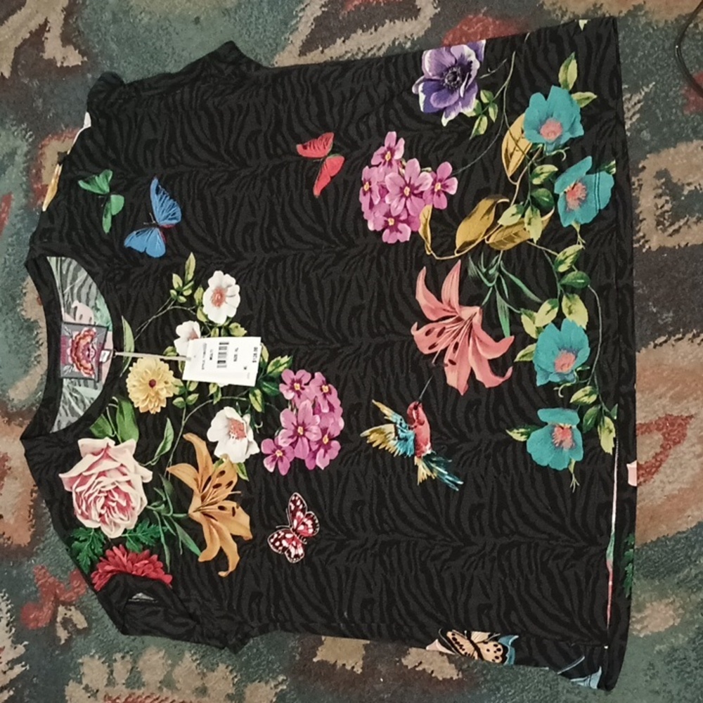Johnny Was floral top new xl